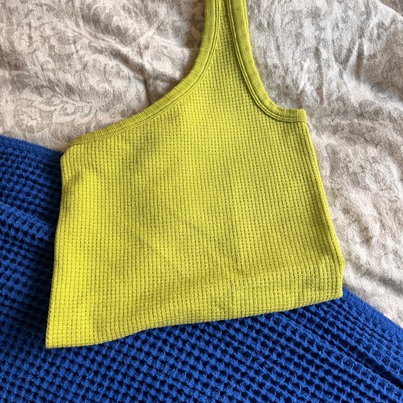 Asymmetrical, one shoulder body suit - Picture 2 of 3